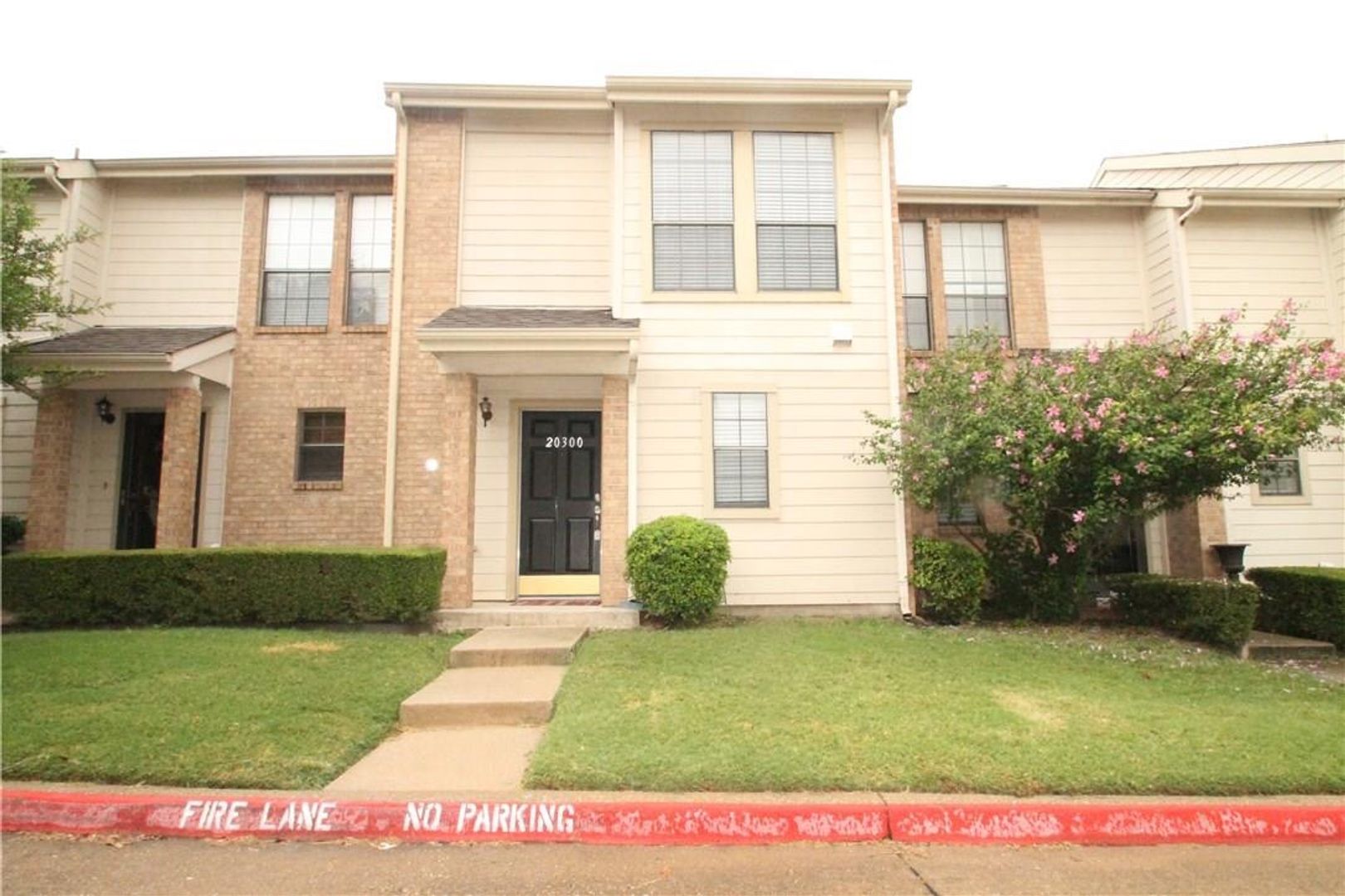 Dallas House: 3635 Garden Brook Dr
