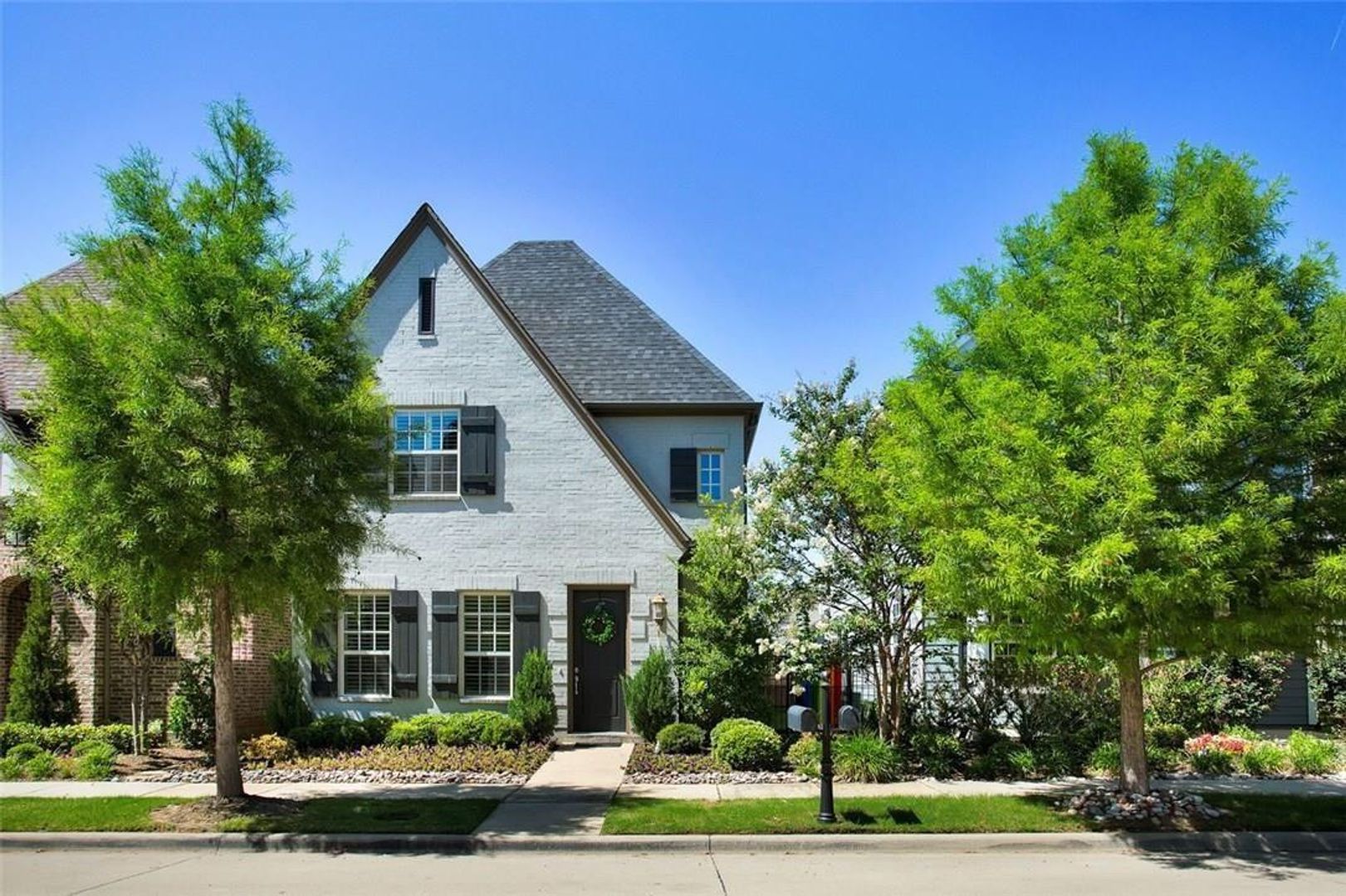 Carrollton House: 2221 Longwood Dr