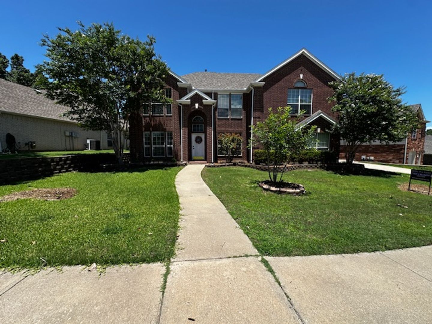 Denton House: 7005 Crenshaw Ln
