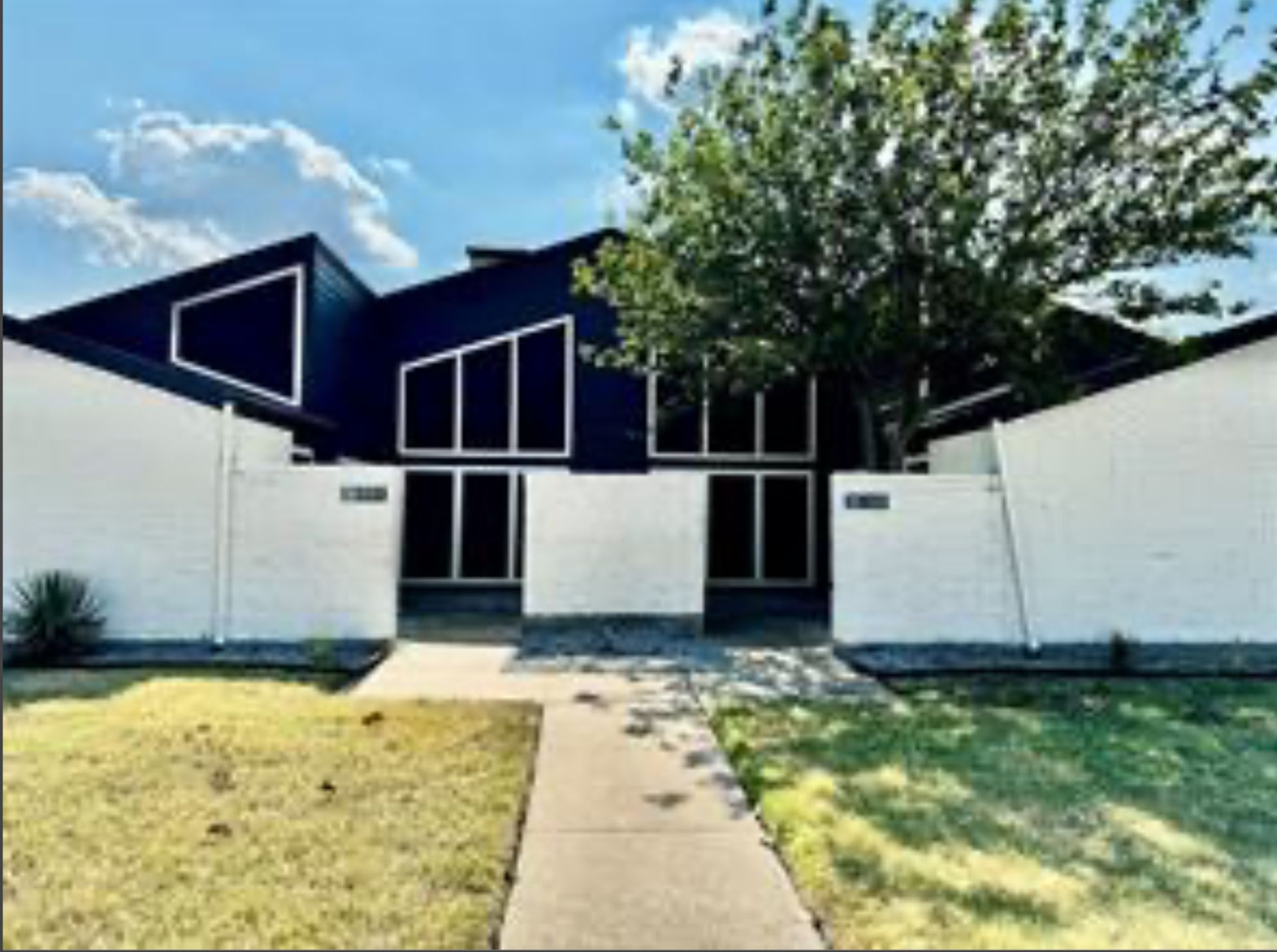 Richardson Multiplex: 108 Trellis Pl