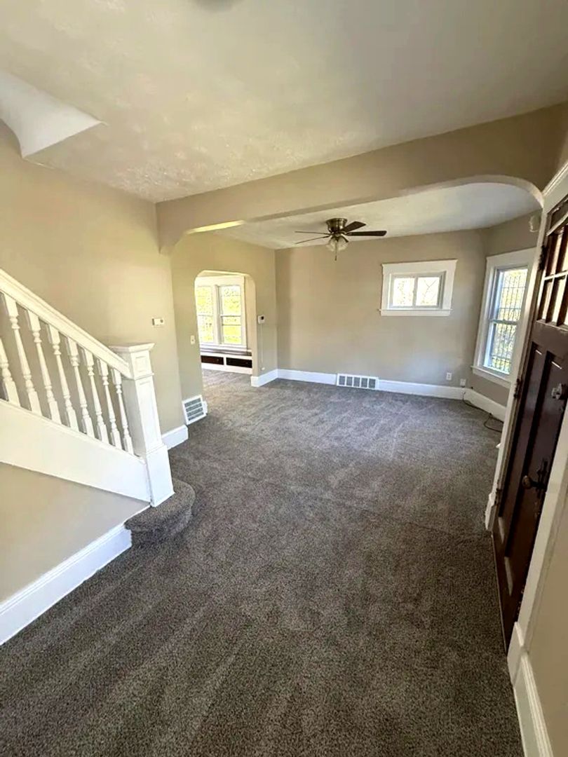 Cleveland House: 4286 E 139t Street