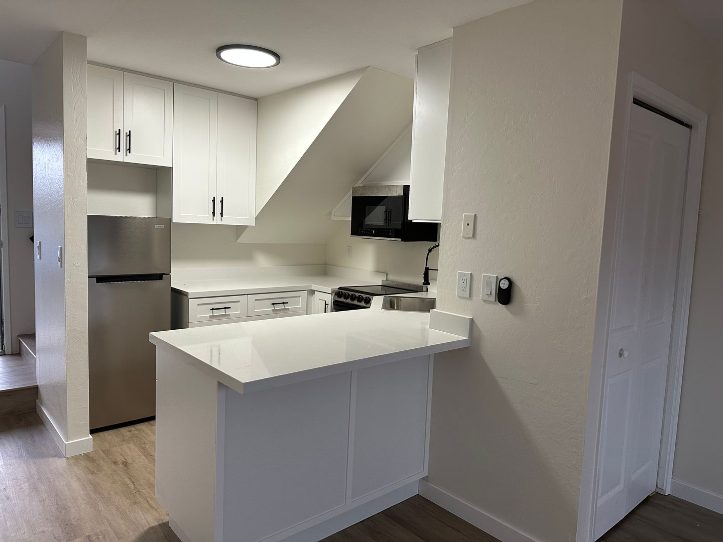 Aptos Apartment: 115 Lloyd Court