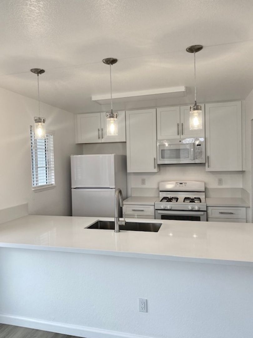 Grover Beach Apartment: 251 S Oak Park Blvd