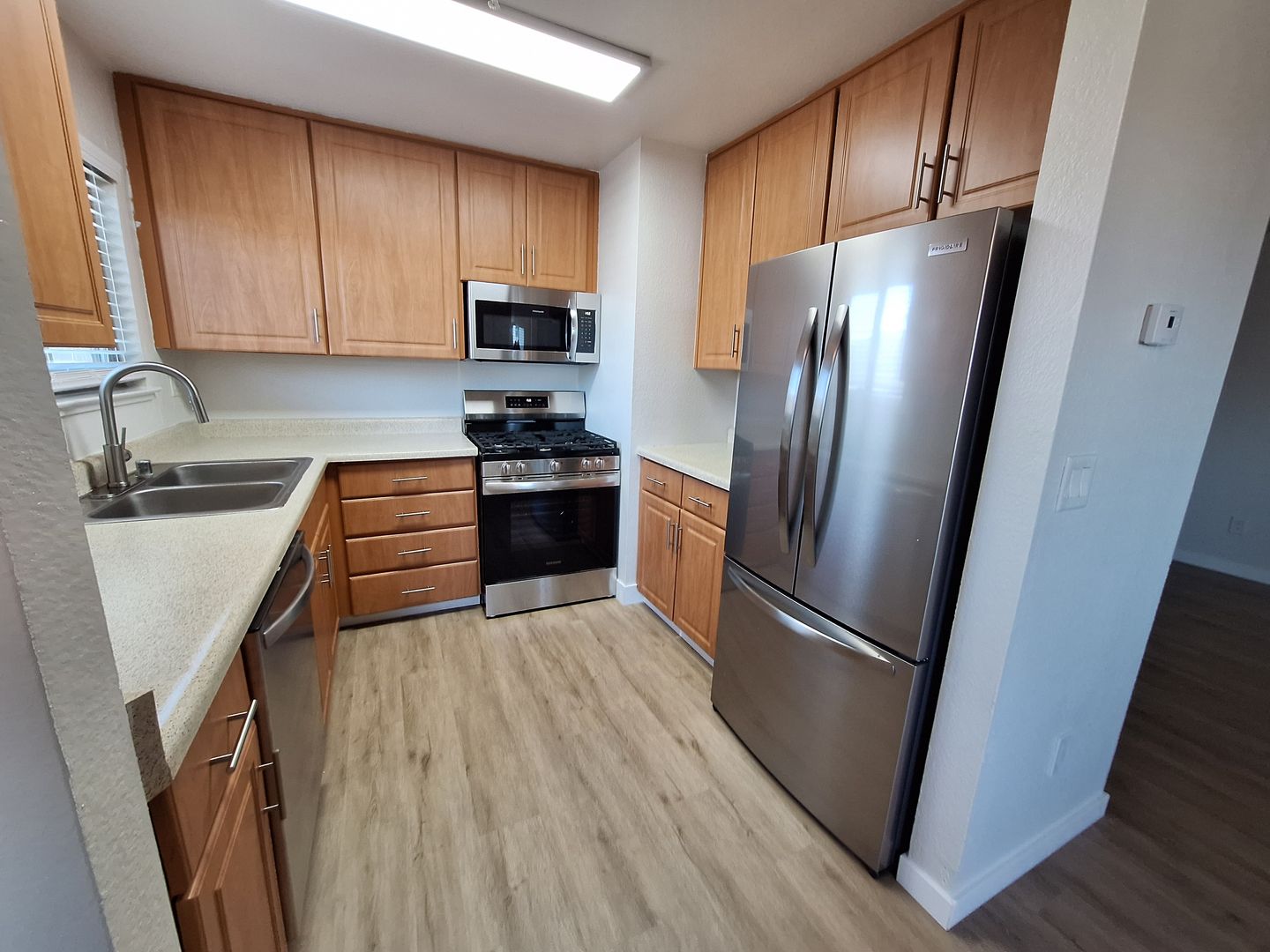 Marina Apartment: 3094 Lake Drive