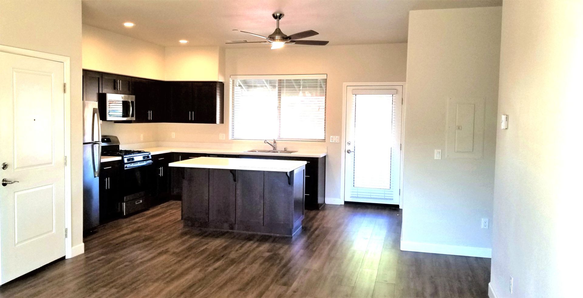 Paso Robles Apartment: 712 Gardenia Circle
