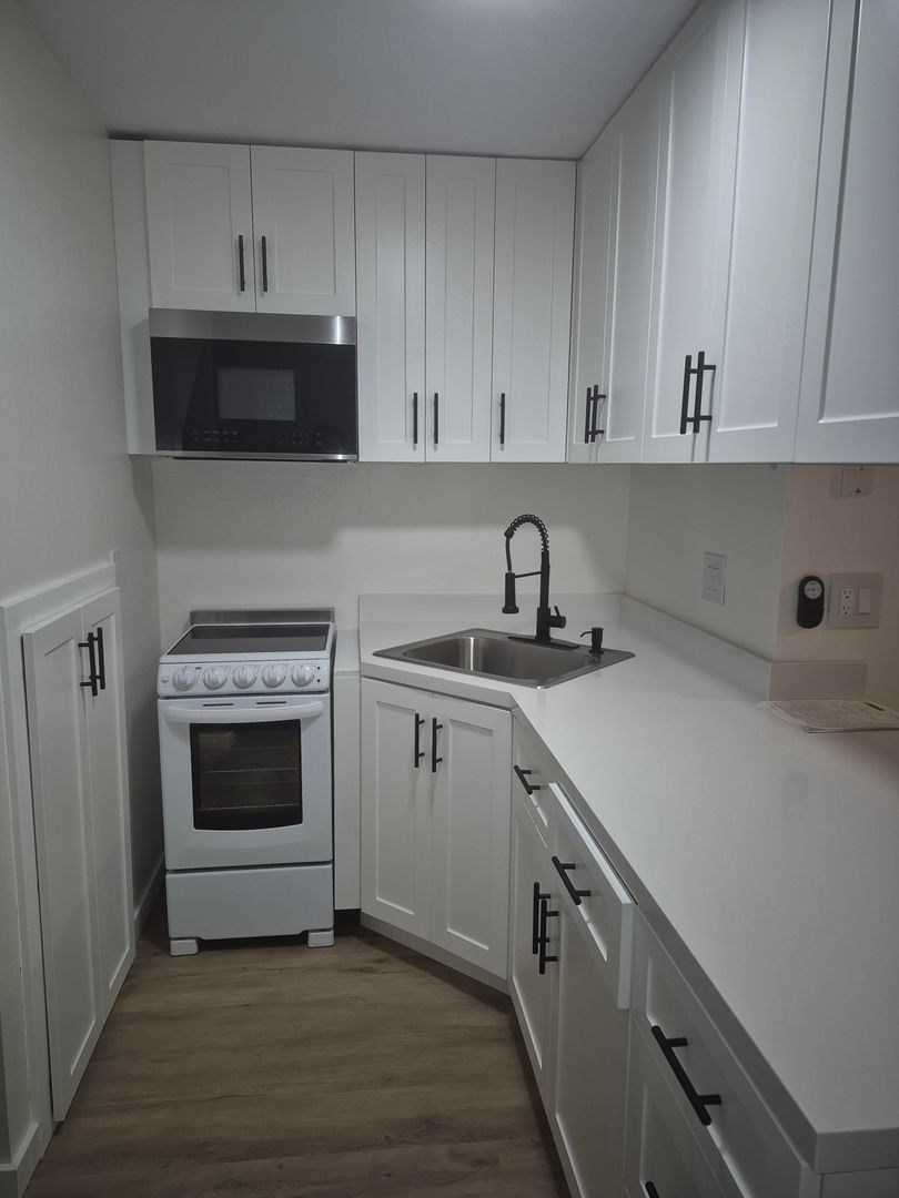 Aptos Apartment: 115 Lloyd Court