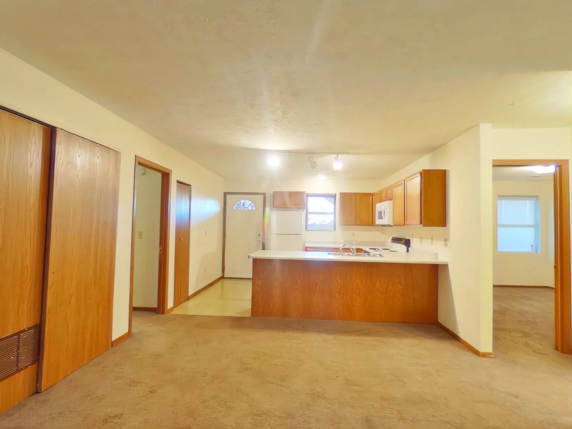 Terre Haute Apartment: 723 N 6th 1/2 St