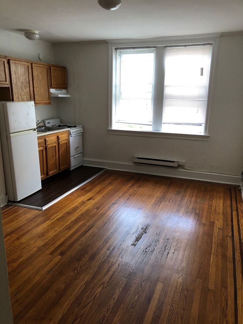 Philadelphia Apartment: 4101 Baltimore Avenue