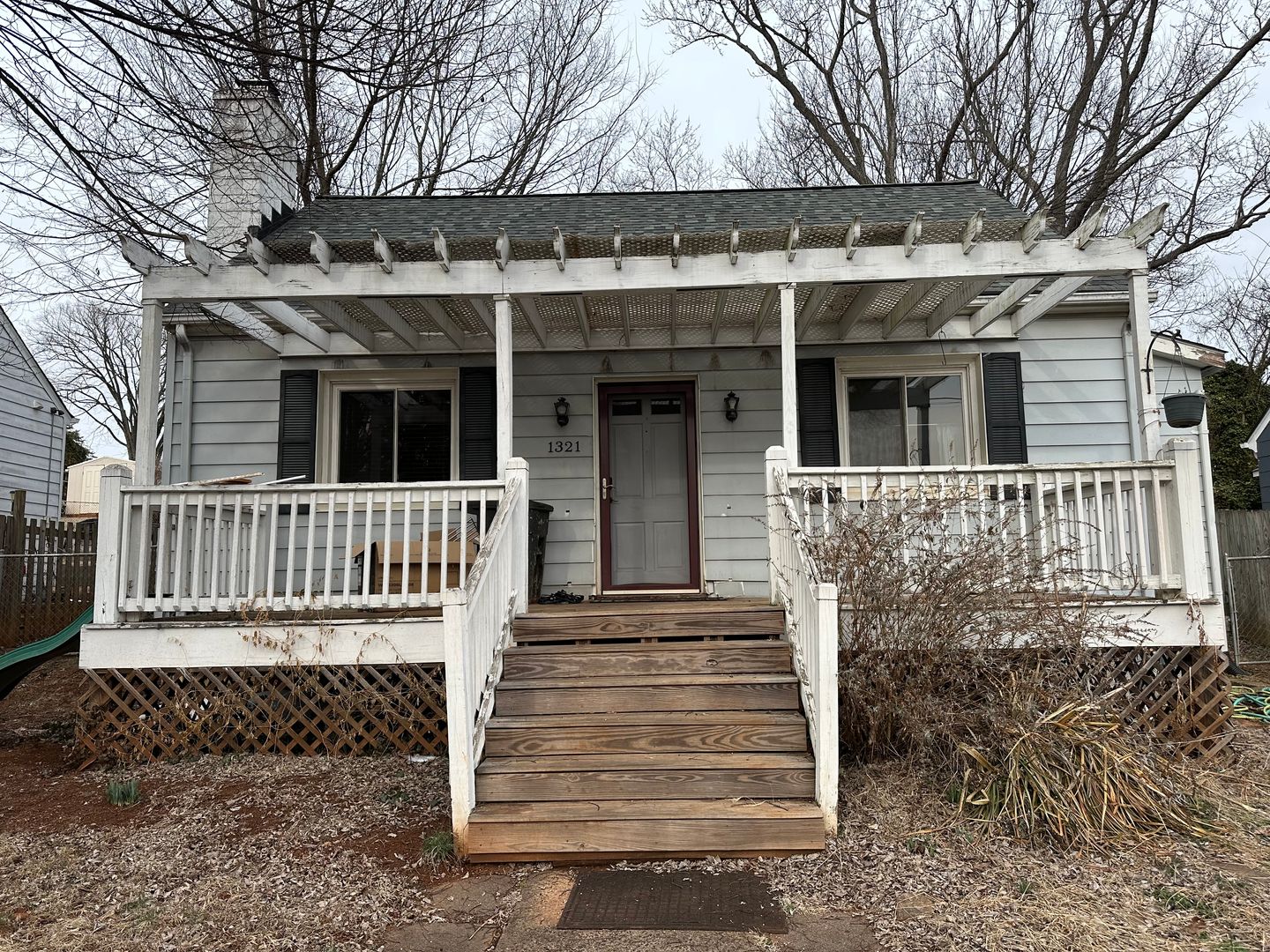 Charlottesville House: 1321 Willow Drive