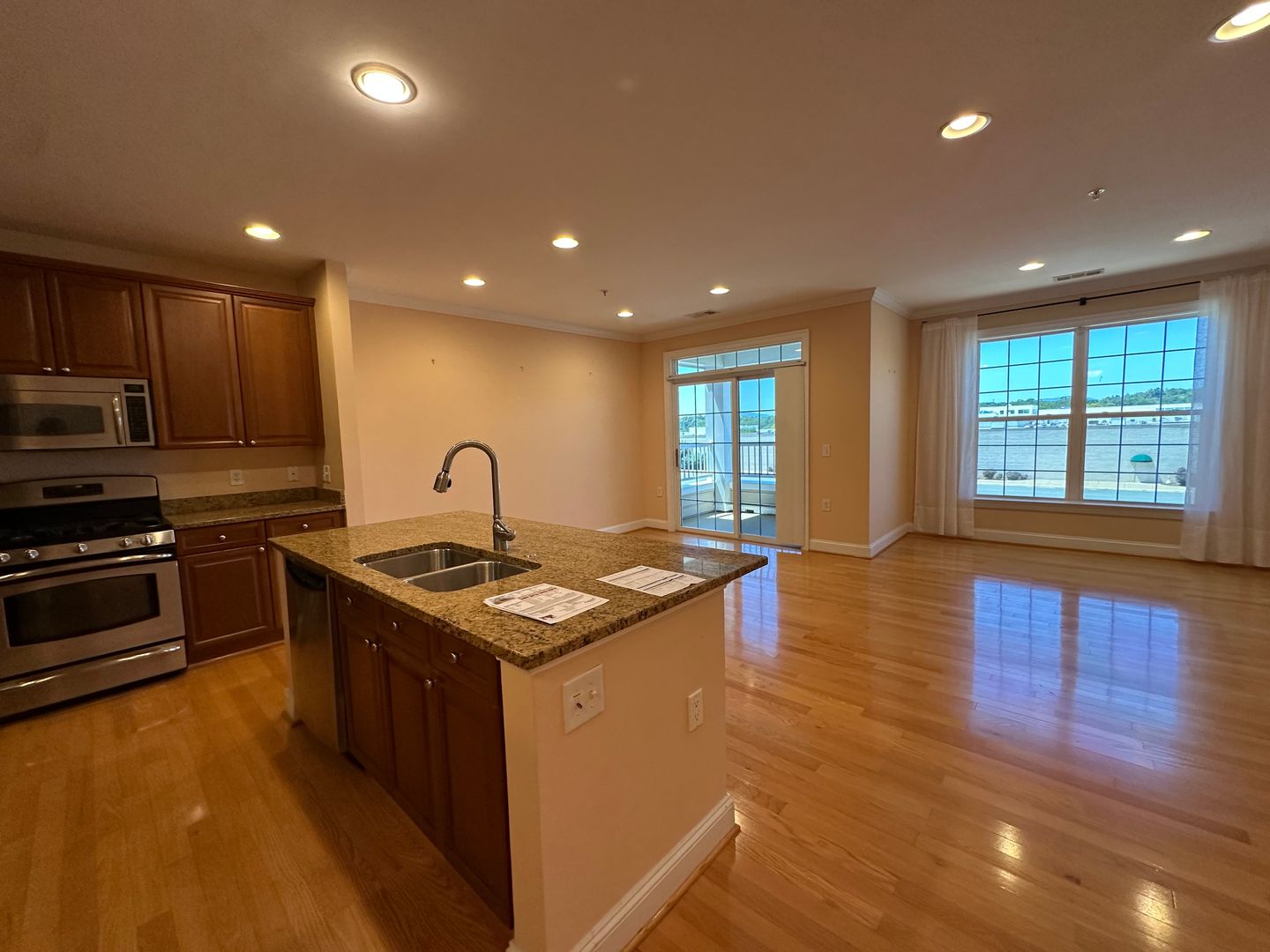 Charlottesville Condo: 1501 Glenwood Station Lane, #304
