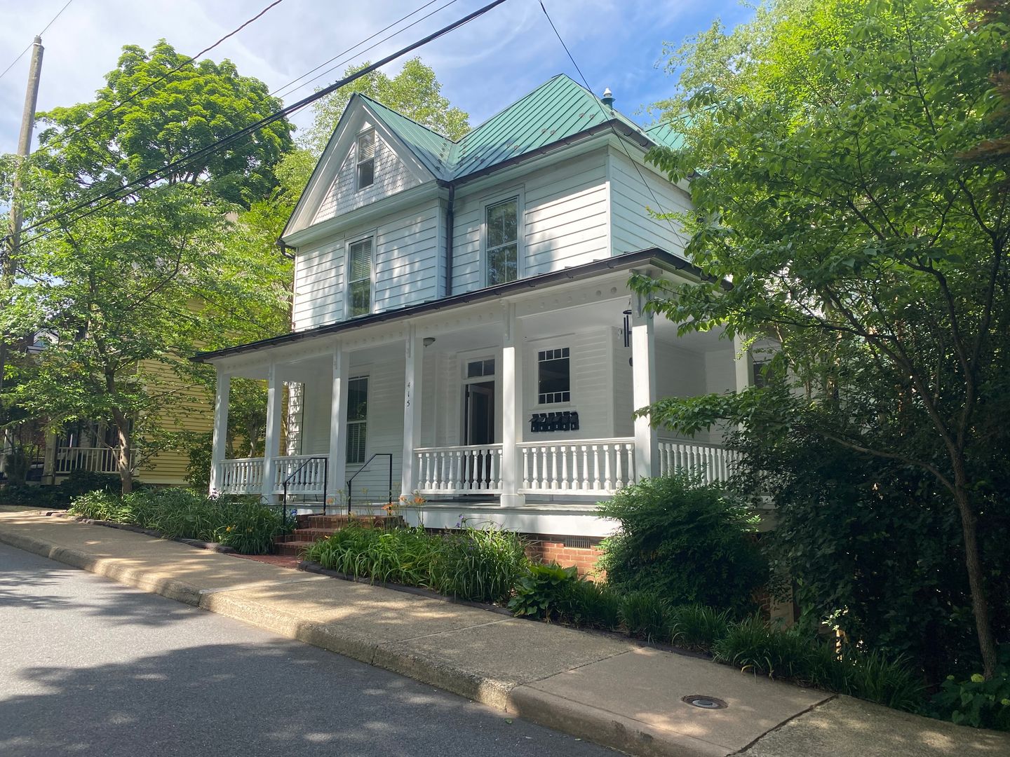 Charlottesville Apartment: 415 2nd Street, NE