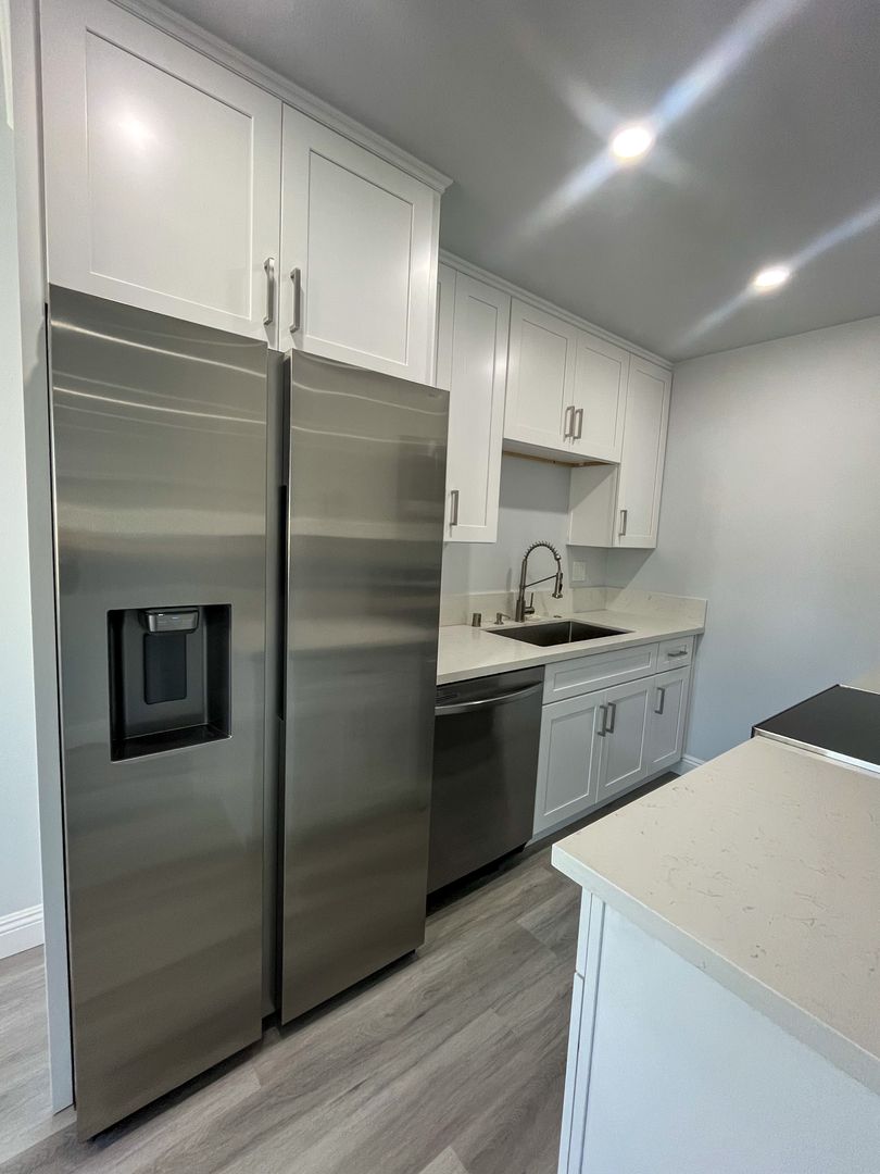 Oceanside Apartment: 319 Garrison Street