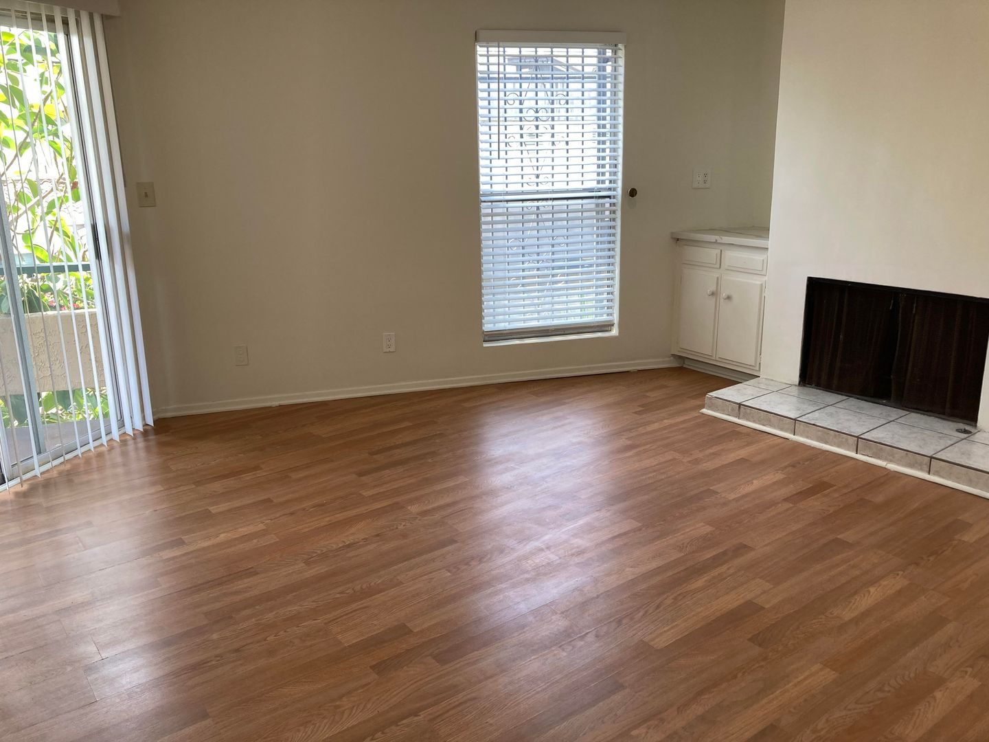 Marina del Rey Apartment: 119 Driftwood St.