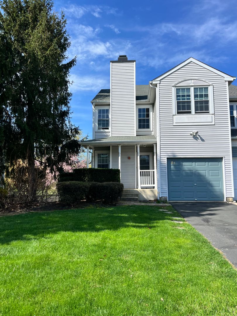 Newtown Townhome: 81 Kirkwood Drive