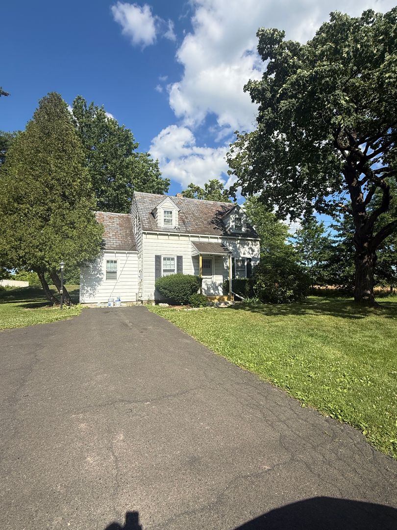 Pipersville House: 6475 Durham Road
