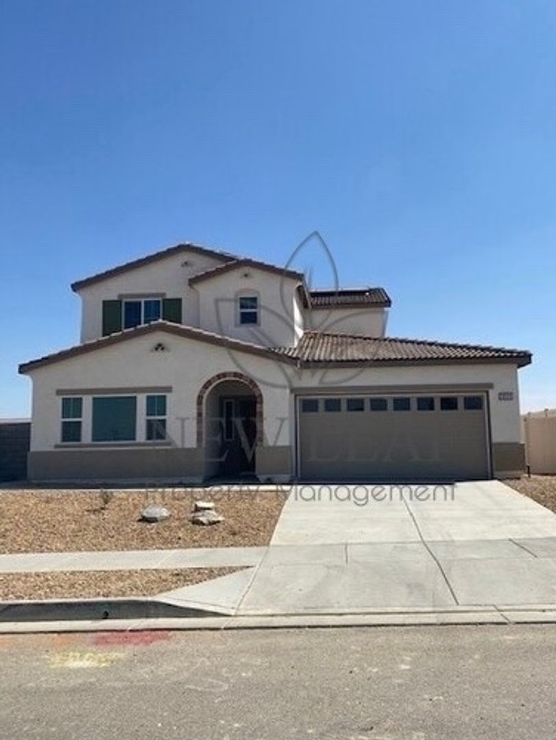 Hesperia Apartment: 10599 Topaz Avenue