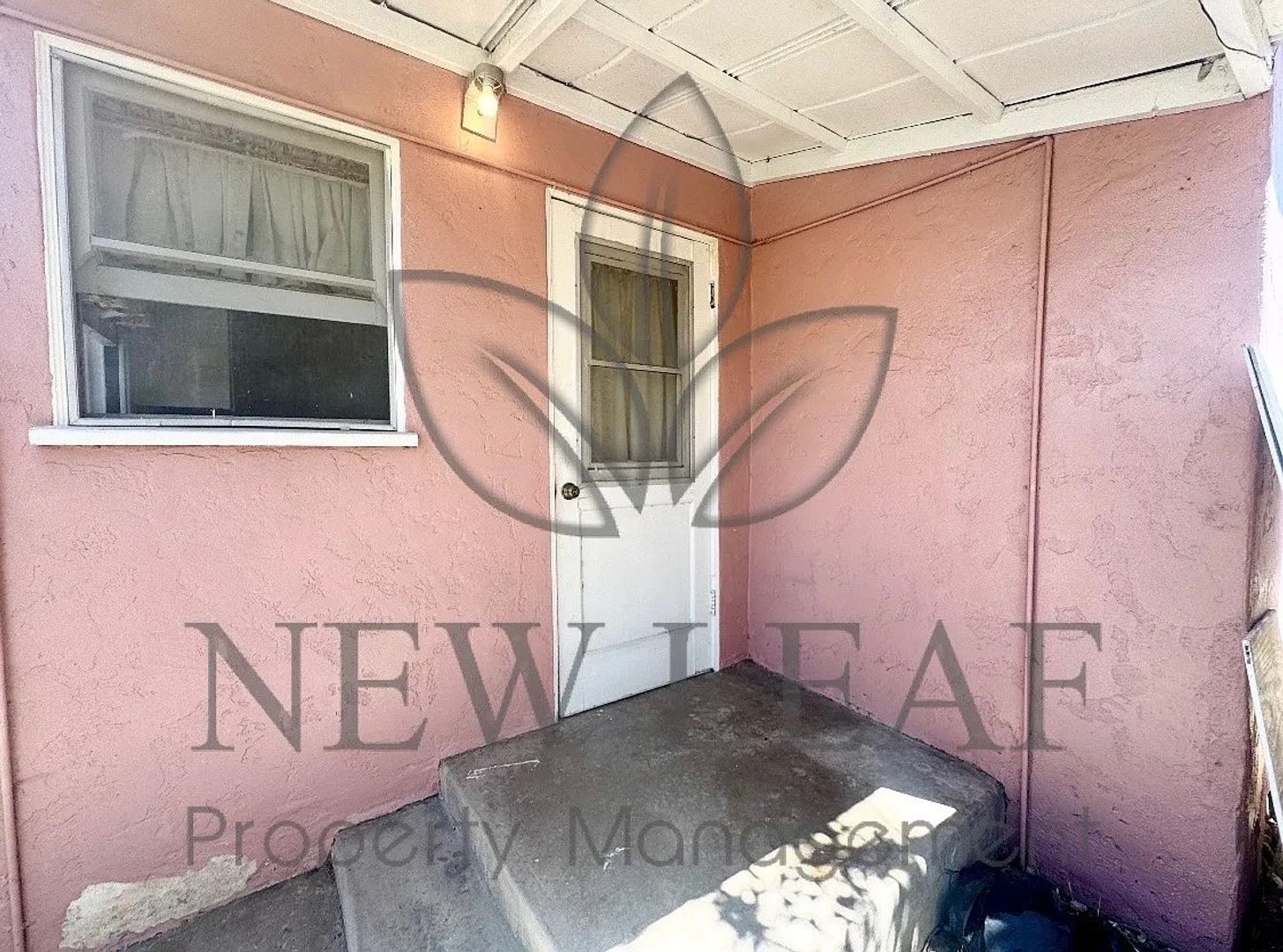 Orange Apartment: 232 South Bush Street
