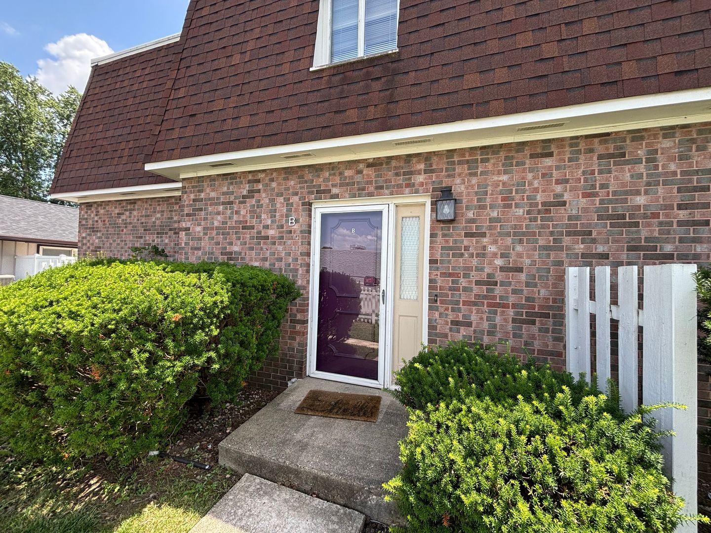 Terre Haute Apartment: 2901 & 2905 Poplar St & 410 29th St.