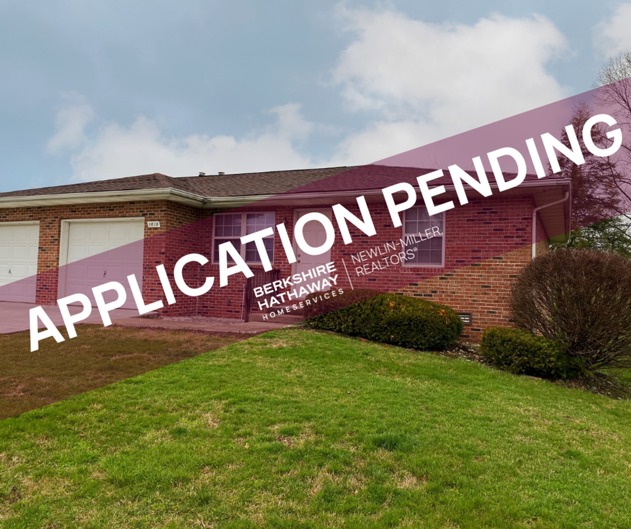 Terre Haute Apartment: Country Walk