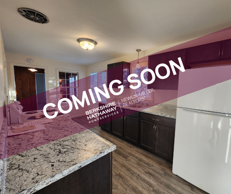 2056 S McCollough Pl, West Terre Haute, IN 47885