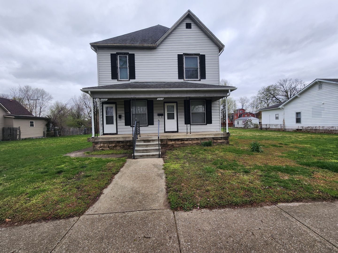 Terre Haute Apartment: 1729 N. 8th St.
