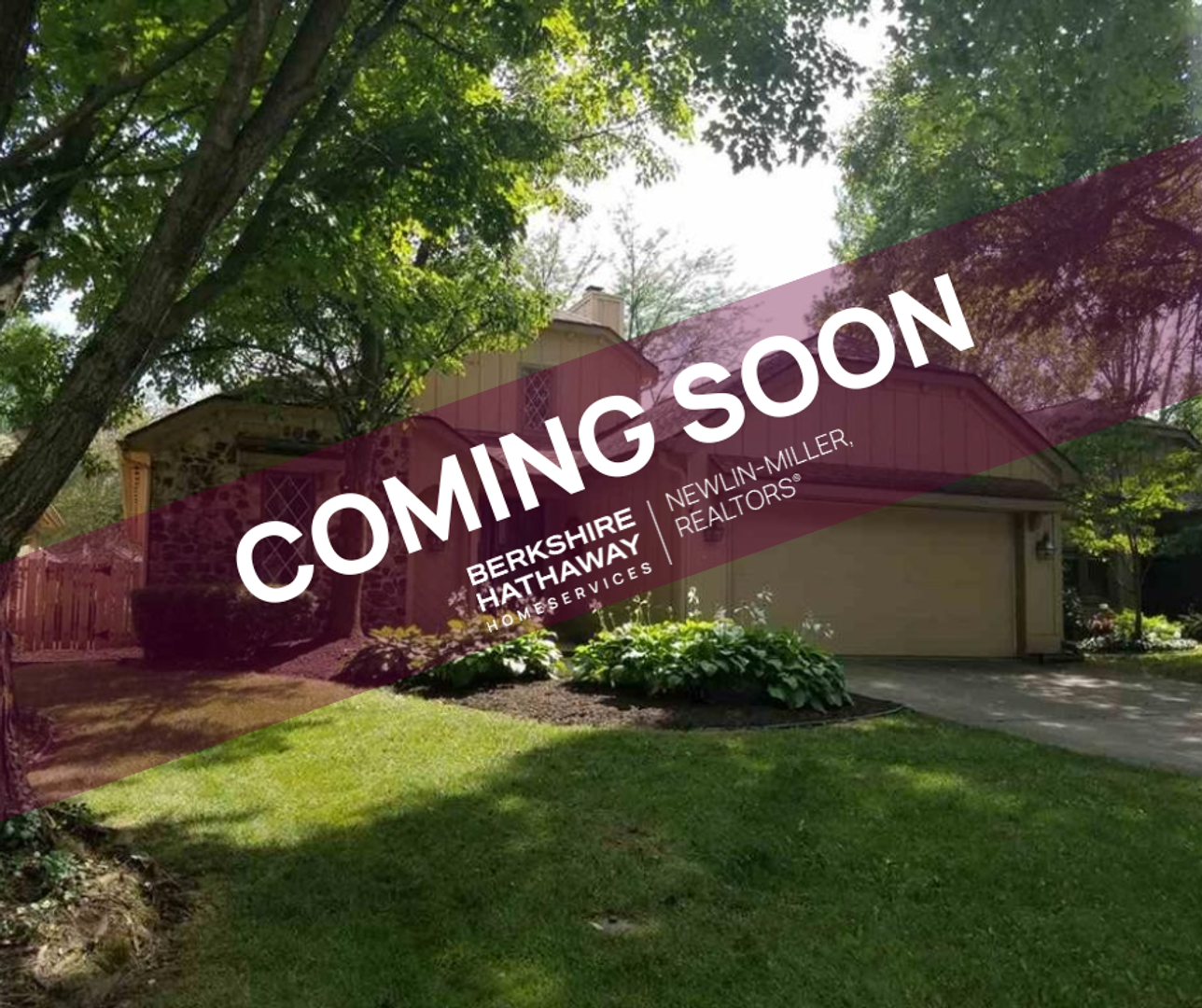Terre Haute House: 5279 Greywing Ct