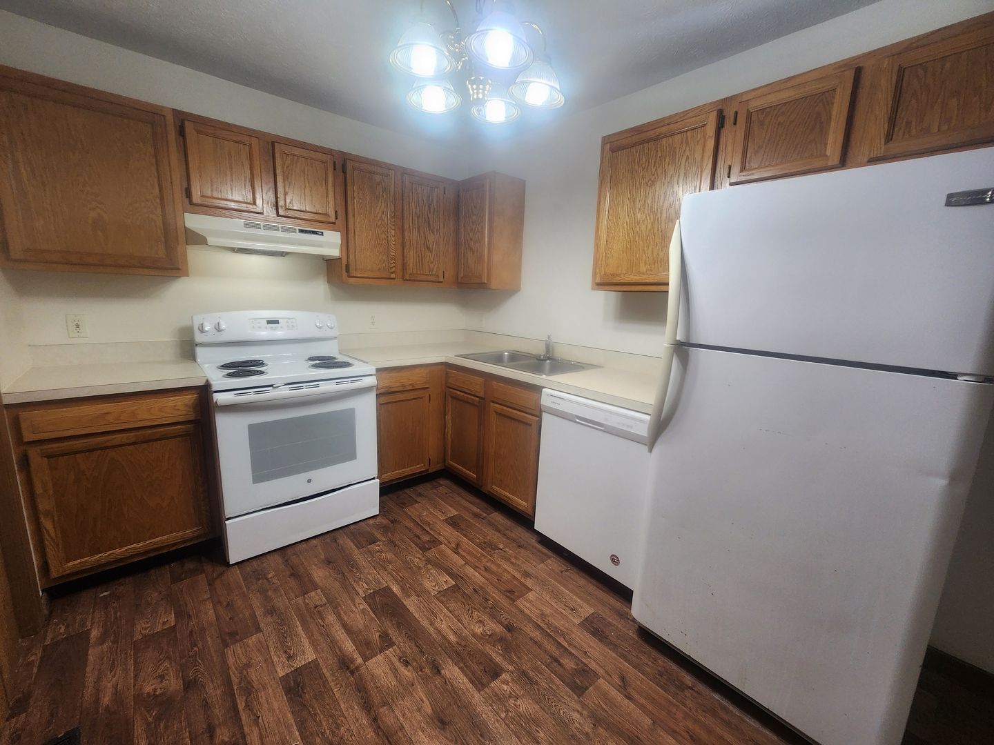 Terre Haute Apartment: 2000 N 4th Street