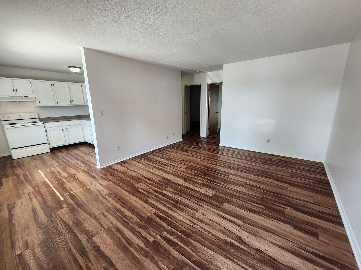 Terre Haute Apartment: 2875 S 6th place