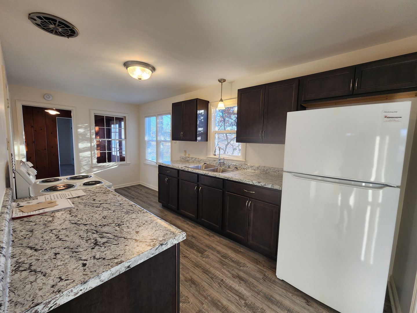 West Terre Haute House: 2056 S McCollough Pl