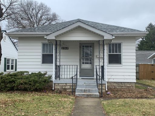 2042 Deming St., Terre Haute, IN 47803