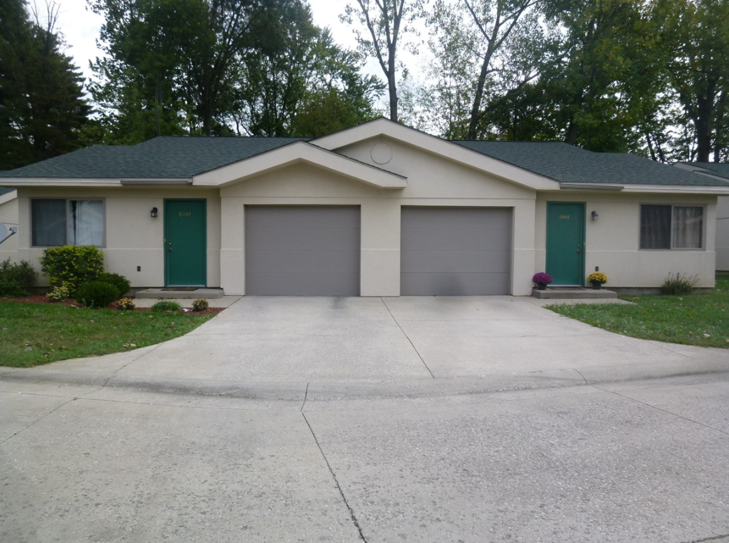Terre Haute Apartment: 6418-6588 Allendale Blvd.