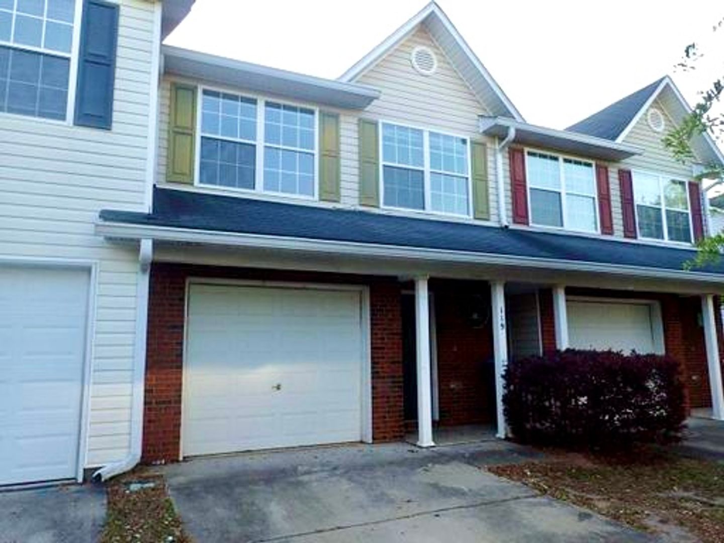 Crestview Townhome: 119 Swaying Pine Court