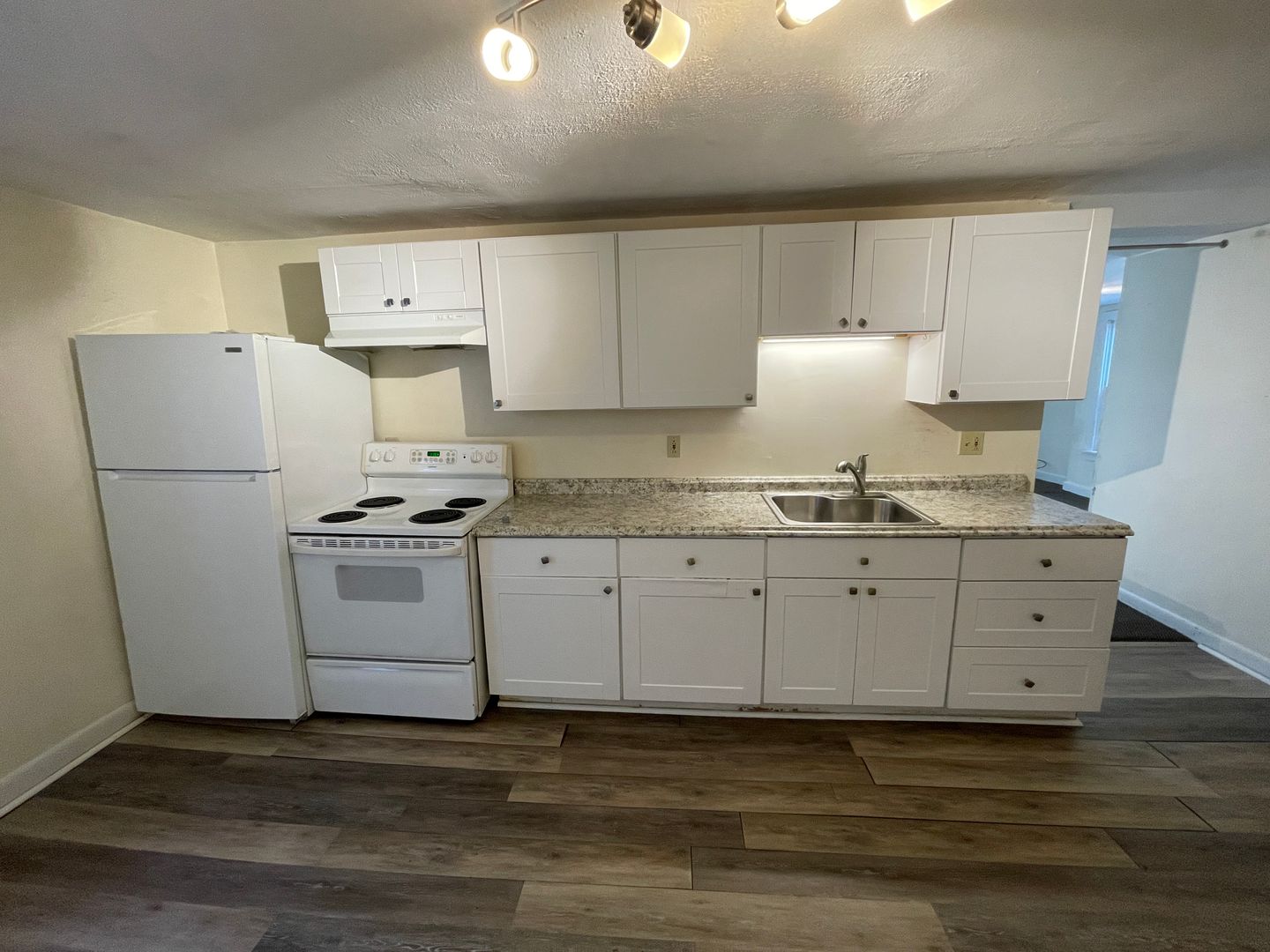 Onset Apartment: 215 Onset Ave