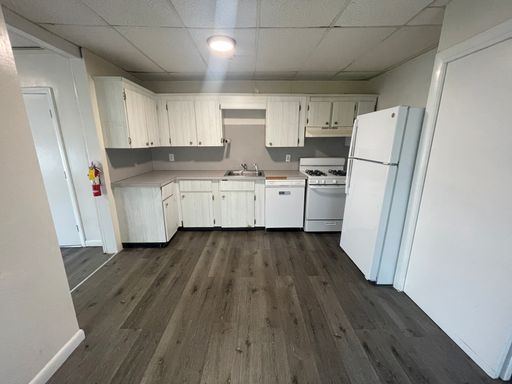 Comfy Studio Near Onset Beach! | Available October 1st! – photo 1