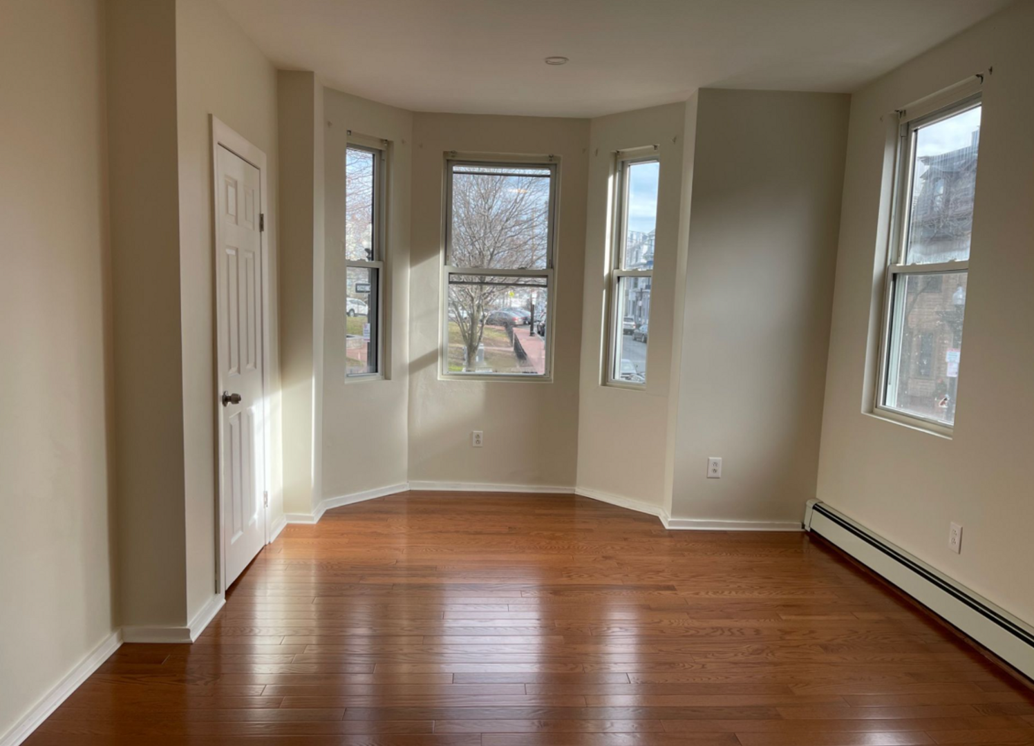 East Boston Apartment: 75 Putnam Street