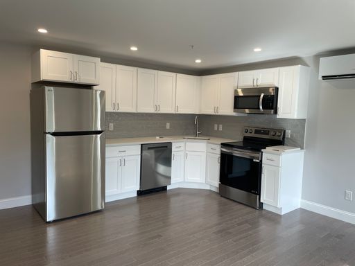 Renovated 2 Bedroom Apartment! | Available October 1st!