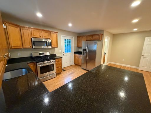 3 Bed/1.5 Bath in Whitman! | Available October 1st! – photo 1