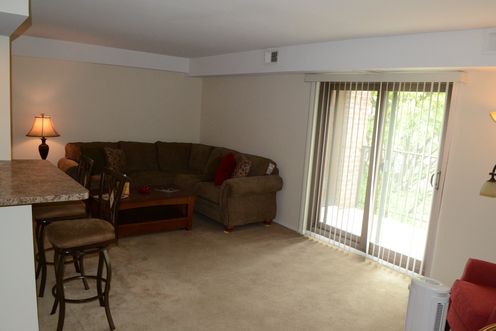 Lansdowne Apartment: 90 S. Lansdowne Avenue