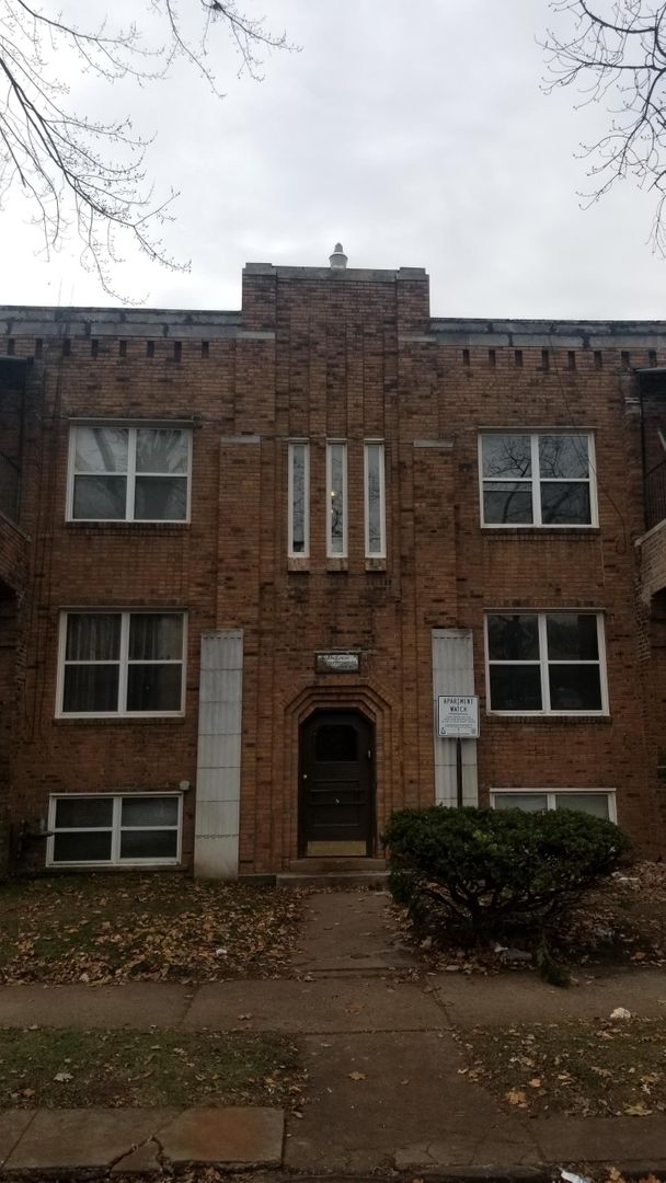 DETROIT Apartment: 17701 MANDERSON