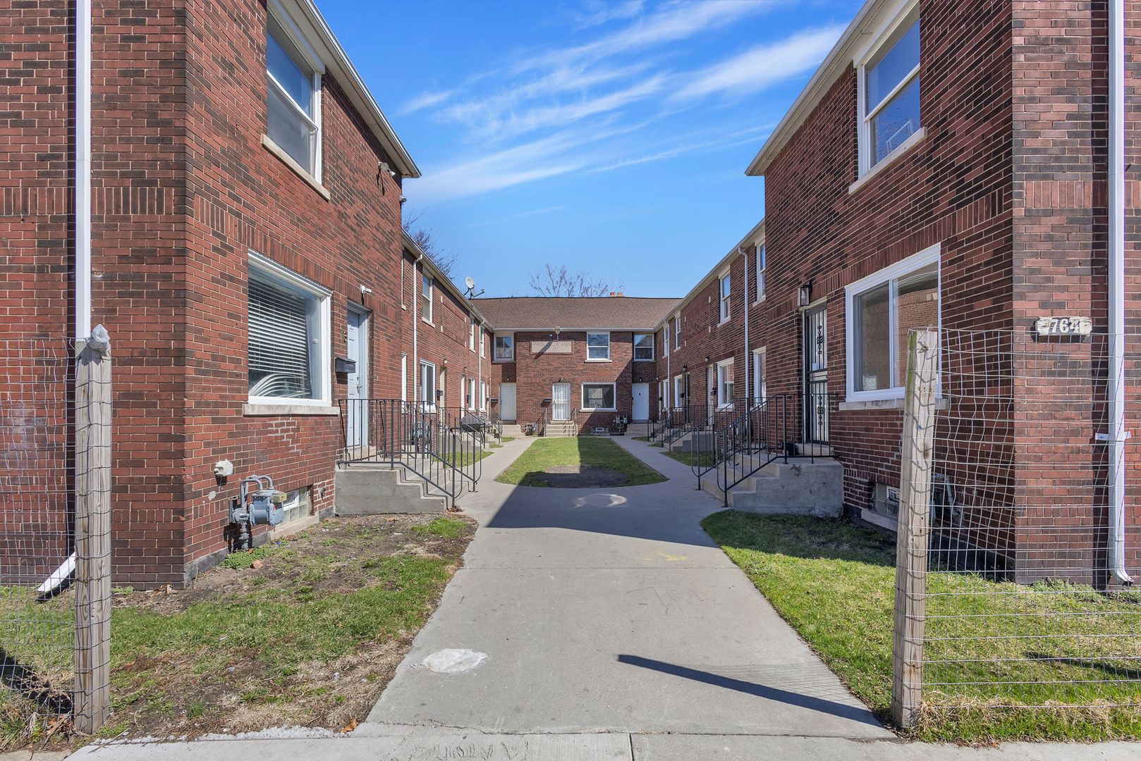 DETROIT Apartment: 764 WOODMERE