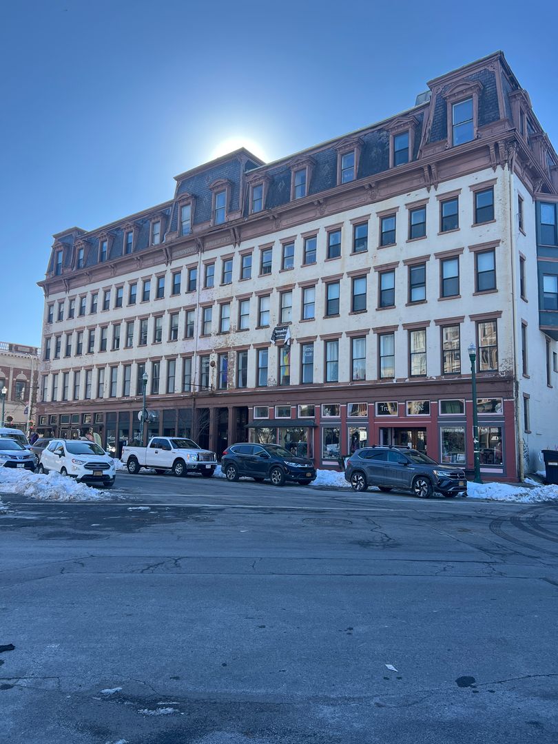 Troy Apartment: 5 Broadway