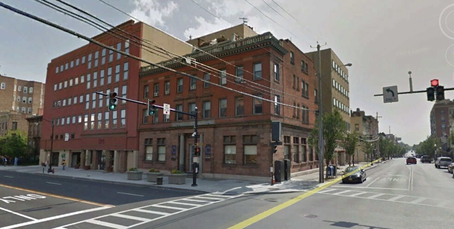 Albany Apartment: 192 Lark Street