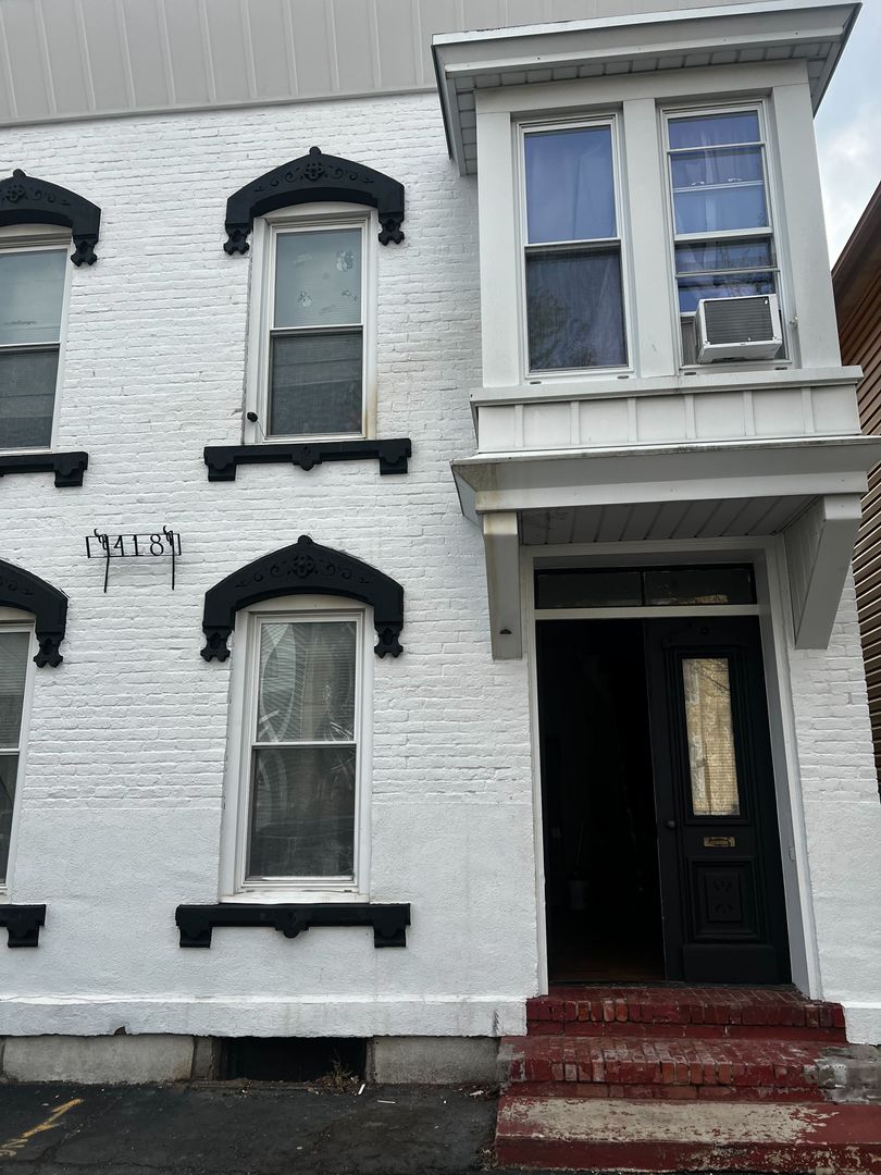 Watervliet Apartment: 1418-1422 5th Avenue