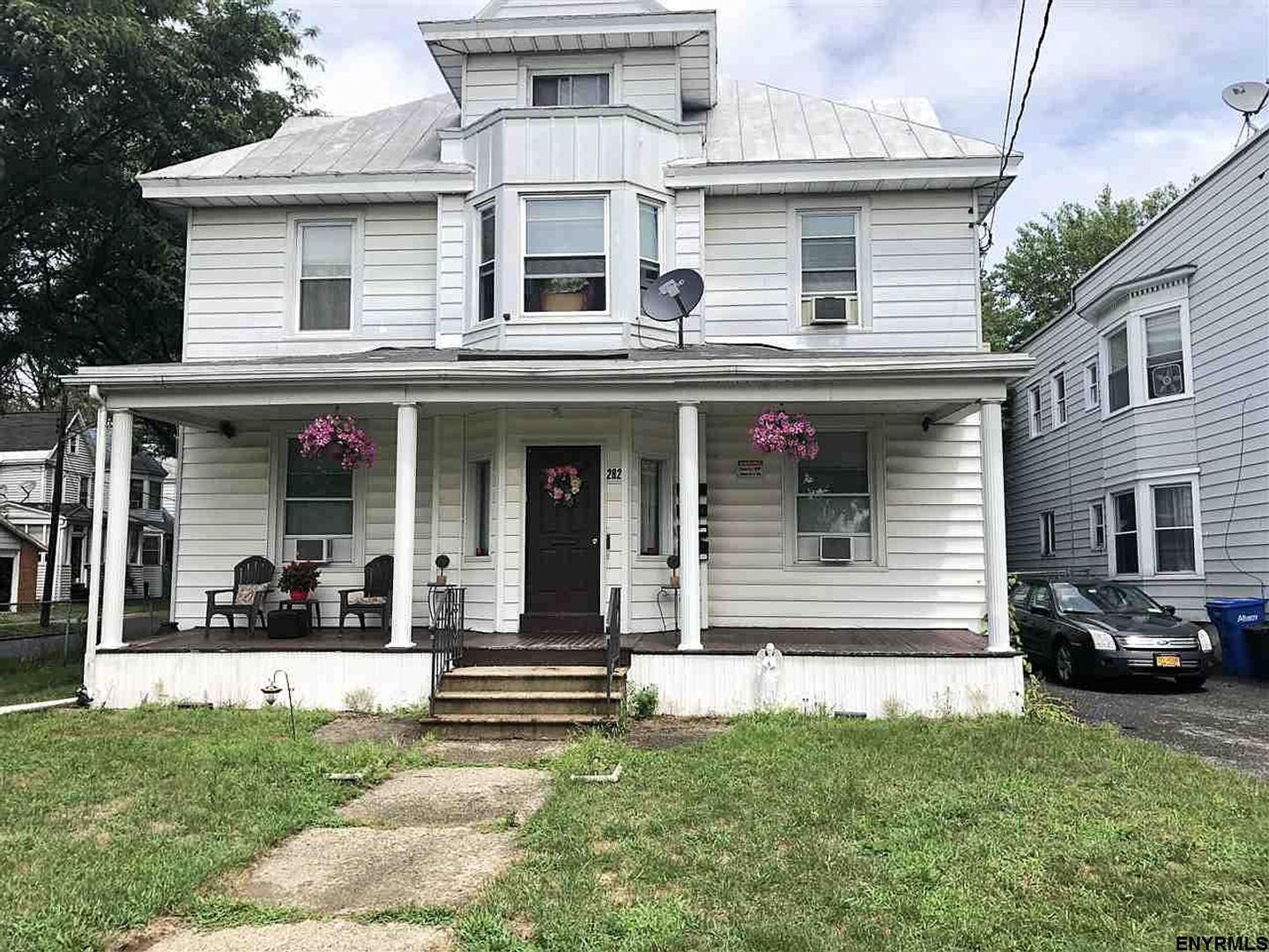 Albany Apartment: 282 Manning Blvd