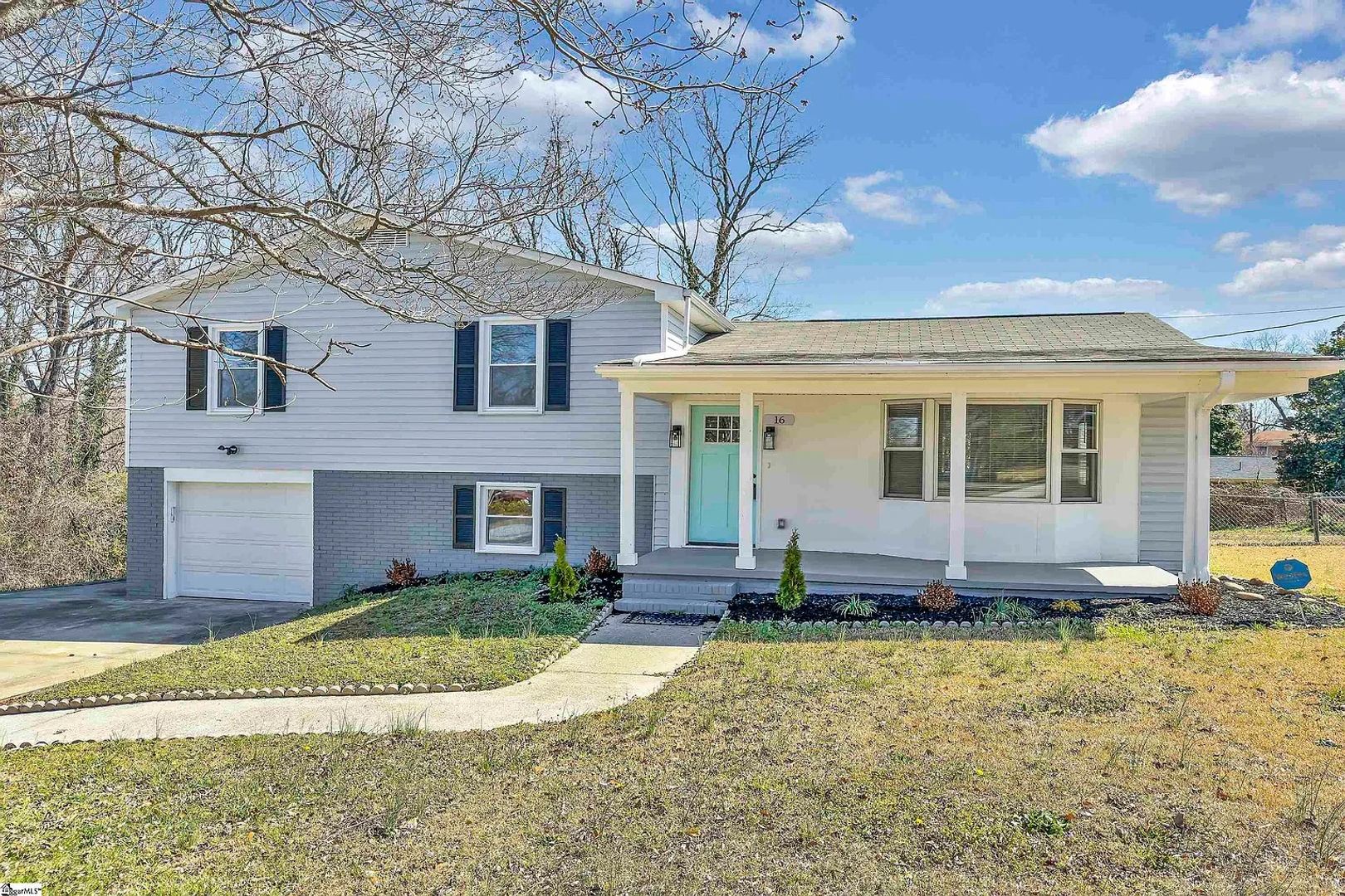 Greenville House: 16 Glendale St.