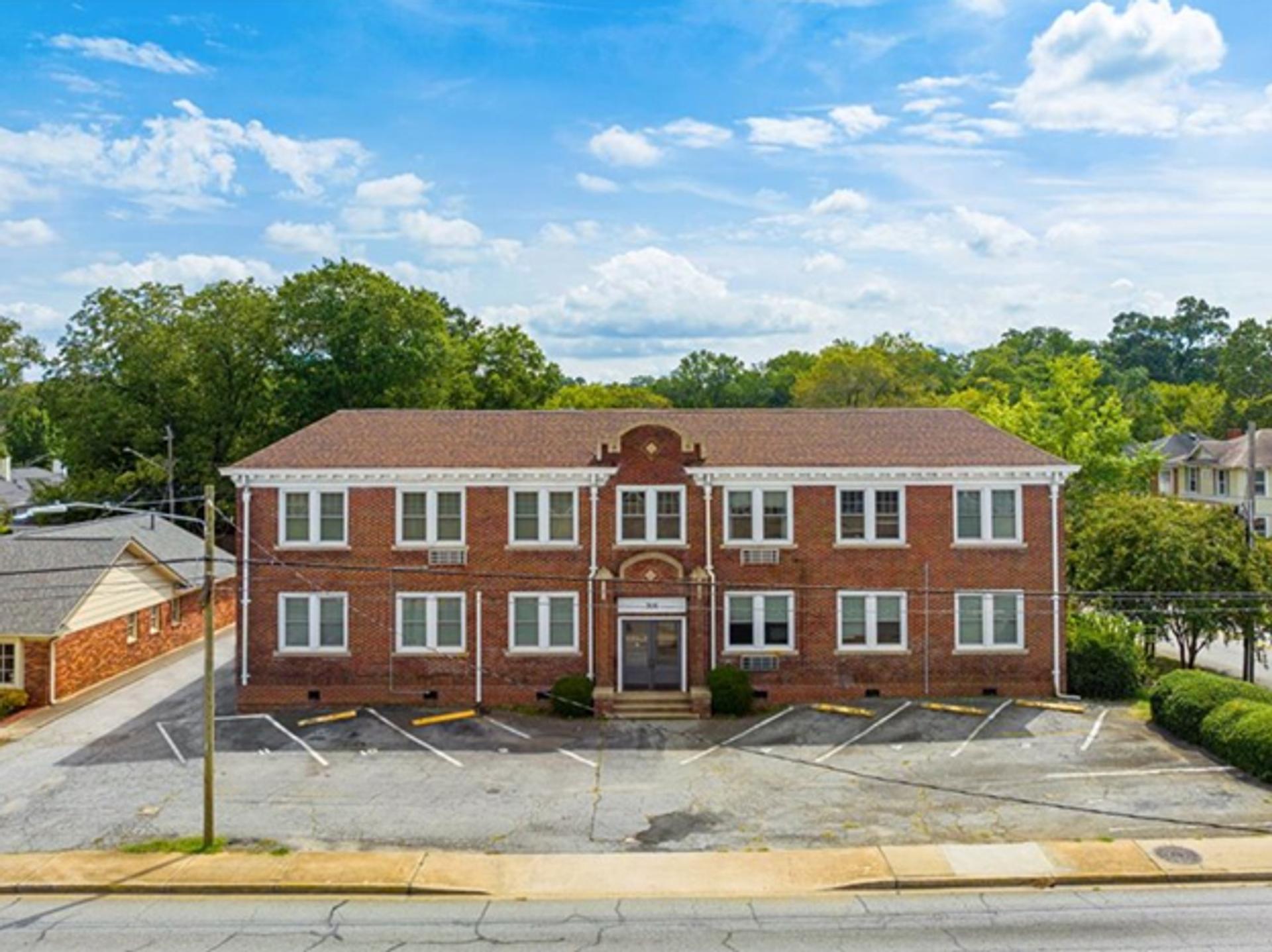 Spartanburg Apartment: 701 E. Main St