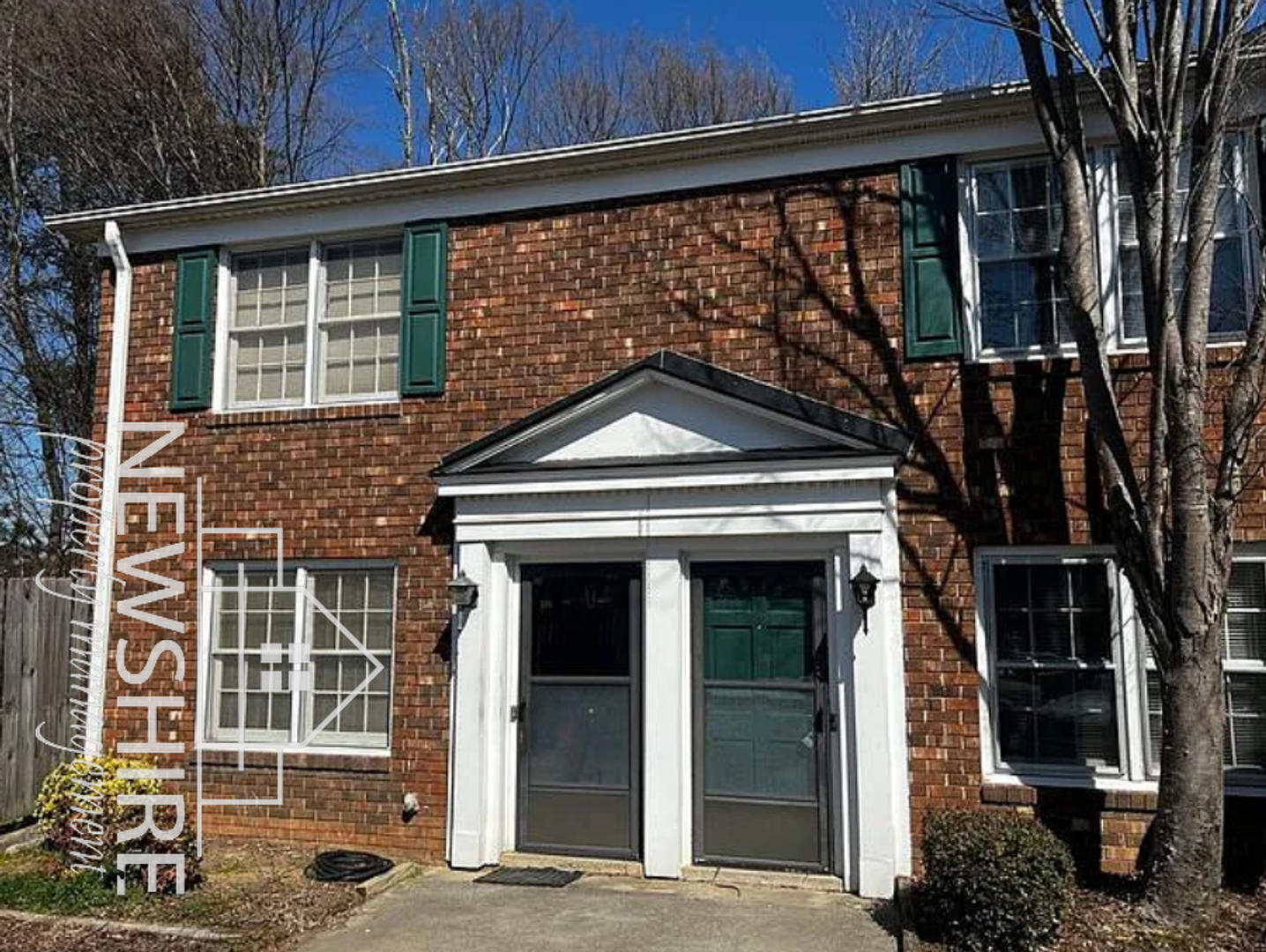 Taylors Townhome: 1 HARTSVILLE DR UNIT 15