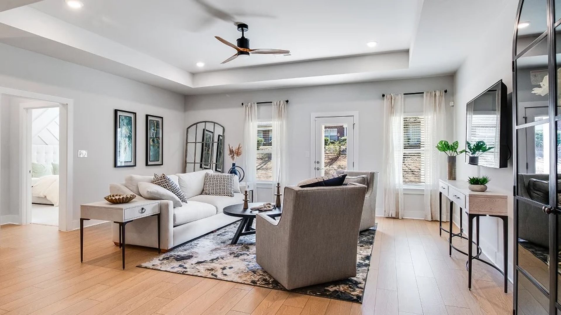 Owens Cross Roads House: 6059 Gardner Maples