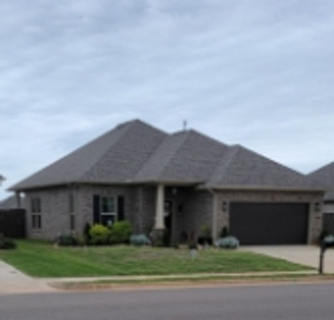 Madison House: 12786 Juniors Drive