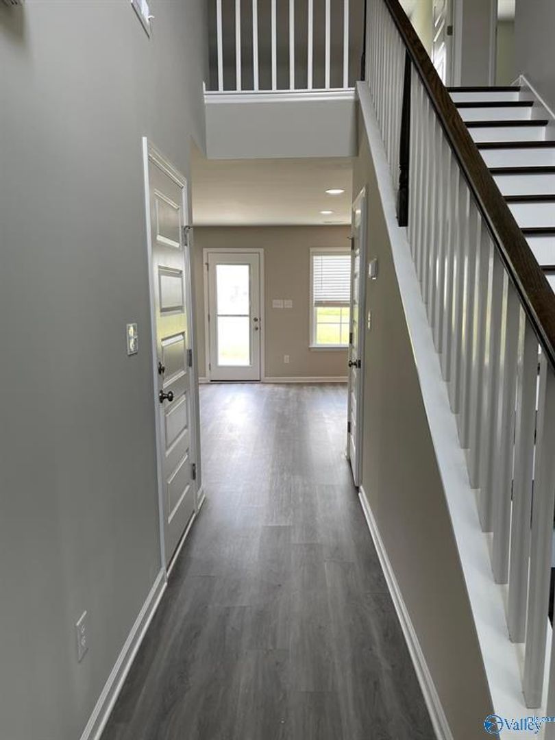 Toney House: 102 Wyatt Miles Lane